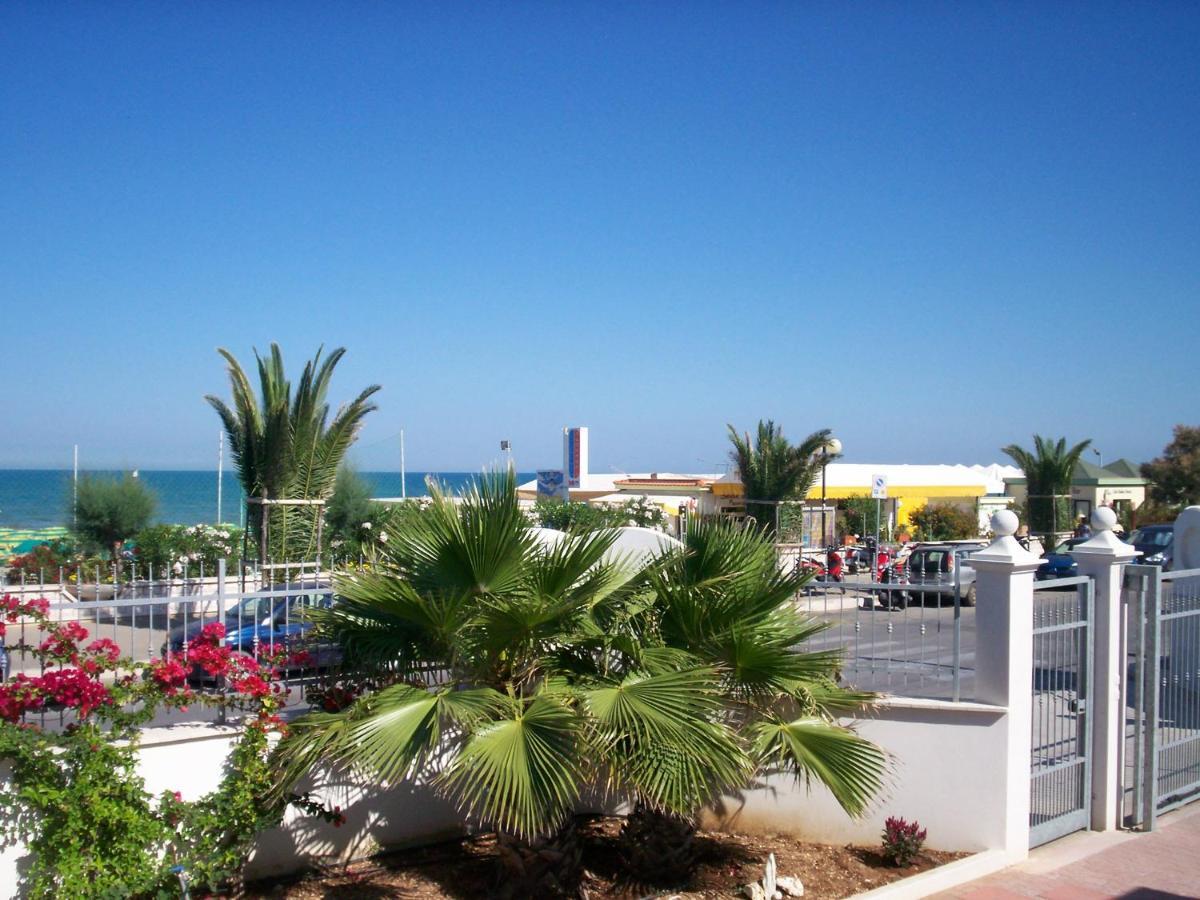 Residence Nettuno Vieste Esterno foto